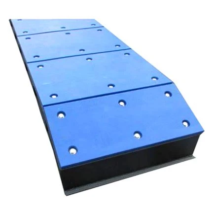 Panel UHMW-PE pro ochranu doků